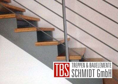 Seitenansicht der Blechwangentreppe Kirchheimbolanden der Firma TBS Schmidt GmbH