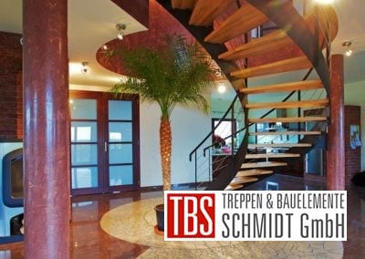 Rueckansicht der Blechwangentreppe Wiesbaden der Firma TBS Schmidt GmbH