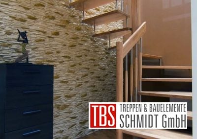 Halbgewendelte Bolzentreppe Velbert der Firma TBS Schmidt GmbH