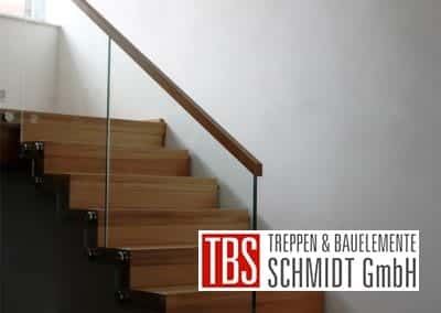 Glasgelaender der Faltwerktreppe Adelberg der Firma TBS Schmidt GmbH