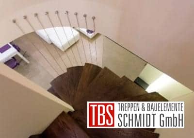 Die Treppenstufen der Faltwerktreppe Meersbusch der Firma TBS Schmidt GmbH