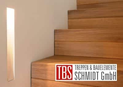 Wandbeleuchtung der Faltwerktreppe Sankt Augustin der Firma TBS Schmidt GmbH