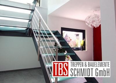 Das Edelstahlgelaender der Glastreppe Hamburg der Firma TBS Schmidt GmbH
