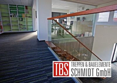 Das Galeriegelaender der Kragarmtreppe Baden Wuerttemberg der Firma TBS Schmidt GmbH