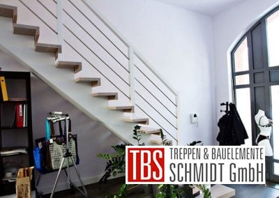 Seitenansicht der Mittelholmtreppe Erfurt der Firma TBS Schmidt GmbH