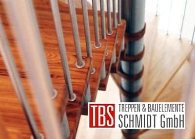 Die Edelstahlstaebe der Spindeltreppe Trier der Firma TBS Schmidt GmbH