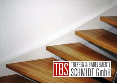 Treppenstufen der Wangen-Bolzentreppe Viersen der Firma TBS Schmidt GmbH