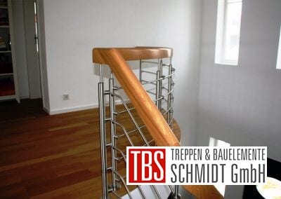 Holzhandlauf der Wangen-Bolzentreppe Viersen der Firma TBS Schmidt GmbH