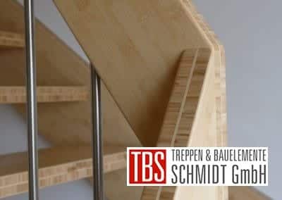 Die Holzstruktur der Wangen-Bolzentreppe Zweibruecken der Firma TBS Schmidt GmbH