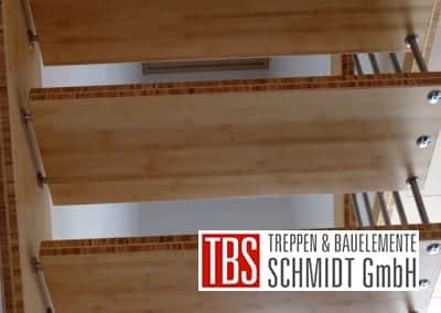 Treppenstufen der Wangen-Bolzentreppe Zweibruecken der Firma TBS Schmidt GmbH