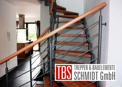 Treppengelaender der Zweiholmtreppe Erftstadt der Firma TBS Schmidt GmbH