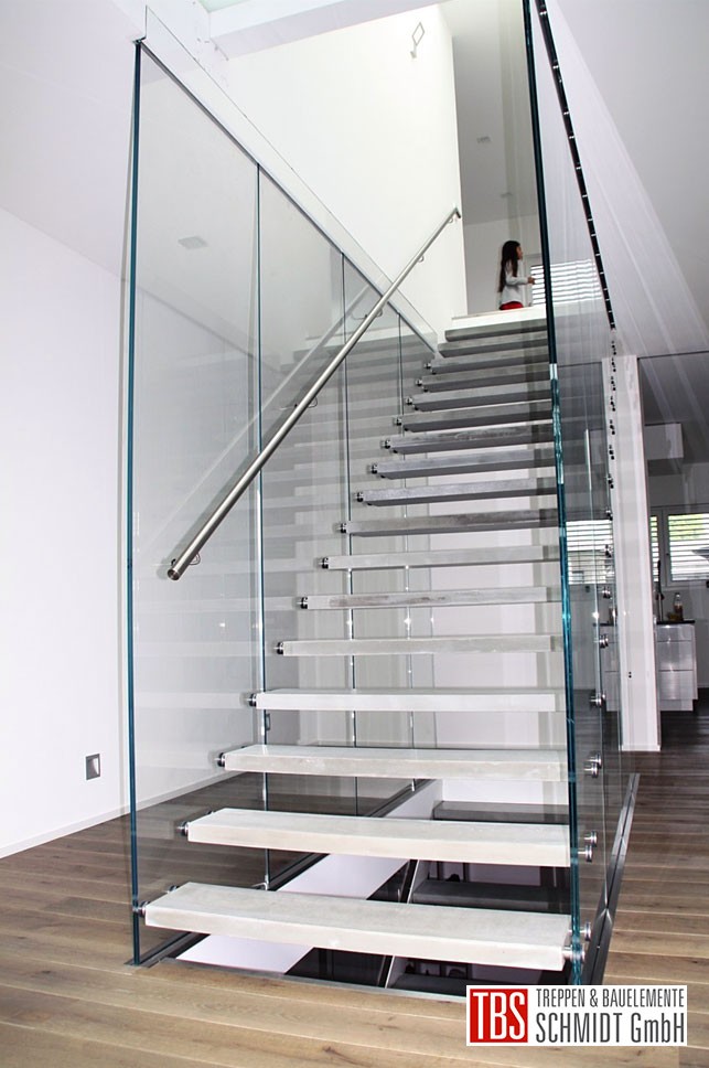 Glastreppe Flying Stairs der Firma TBS Schmidt GmbH