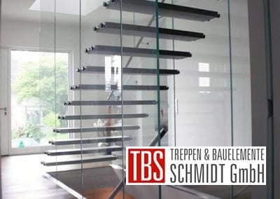 Rueckansicht der Glastreppe Flying Stairs der Firma TBS Schmidt GmbH