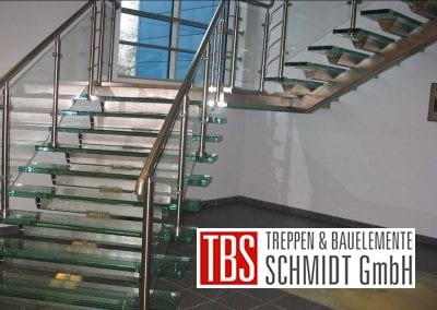 Edelstahlgelaender der Glastreppe Augsburg der Firma TBS Schmidt GmbH