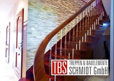 Seitenansicht Wangentreppe Bad Bergzabern der Firma TBS Schmidt GmbH
