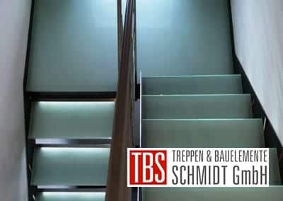 Zwischenpodest der Glastreppe Hirchenbach der Firma TBS Schmidt GmbH