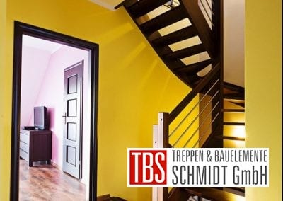 Halbgewendelte Wangentreppe Saarlouis der Firma TBS Schmidt GmbH