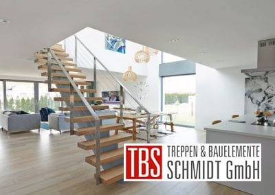 Raumansicht der Mittelholmtreppe Dueren der Firma TBS Schmidt GmbH
