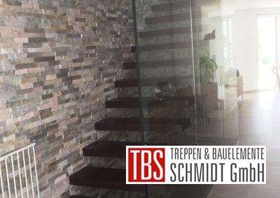 Kragarmtreppe Tiefenbronn der Firma TBS Schmidt GmbH