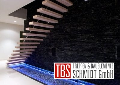 Seitenansicht Kragarmtreppe Hamburg der Firma TBS Schmidt GmbH