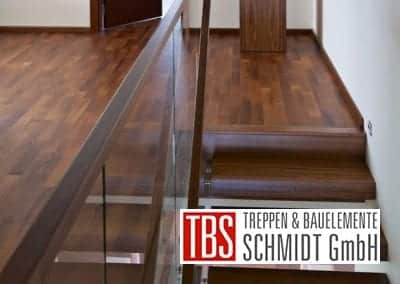 Holzhandlauf Kragarmtreppe Saarland der Firma TBS Schmidt GmbH