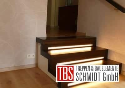 LED Beleuchtung Faltwerktreppe Reiskirchen der Firma TBS Schmidt GmbH