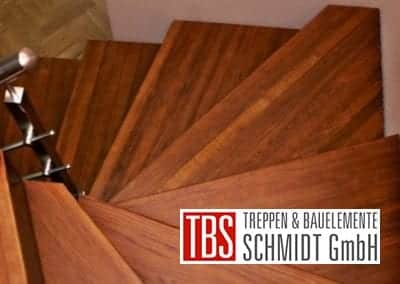 Stufen Faltwerktreppe Ruesselsheim der Firma TBS Schmidt GmbH