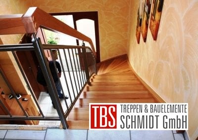 Viertelgwendelte Wangen-Bolzentreppe Weimar der Firma TBS Schmidt GmbH