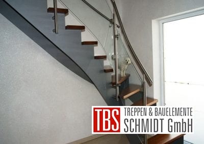 Viertelgewendelte Blechwangentreppe Fulda der Firma TBS Schmidt GmbH
