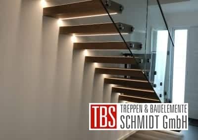 LED Beleuchtung Kragarmtreppe Taunusstein der Firma TBS Schmidt GmbH