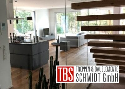 Rueckansicht Kragarmtreppe Mettmann der Firma TBS Schmidt GmbH