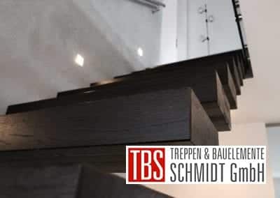 Stufen Kragarmtreppe Berlin der Firma TBS Schmidt GmbH