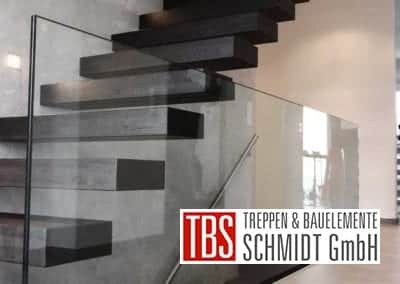 Glasgelaender Kragarmtreppe Berlin der Firma TBS Schmidt GmbH