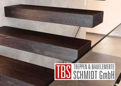 Stufen Kragarmtreppe Berlin der Firma TBS Schmidt GmbH