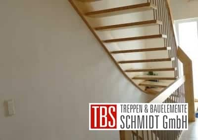 Rueckansicht Wangen-Bolzentreppe Zweibruecken der Firma TBS Schmidt GmbH