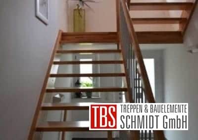 Halbgewendelte Wangentreppe Homburg der Firma TBS Schmidt GmbH