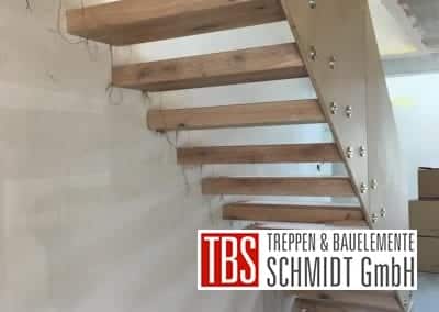 Rueckseite Kragarmtreppe Treppenmontage der Firma TBS Schmidt GmbH