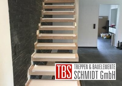 Kragarmtreppe Treppenmontage der Firma TBS Schmidt GmbH