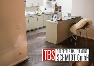 Bodenbelag Faltwerktreppe Frankfurt Westend der Firma TBS Schmidt GmbH