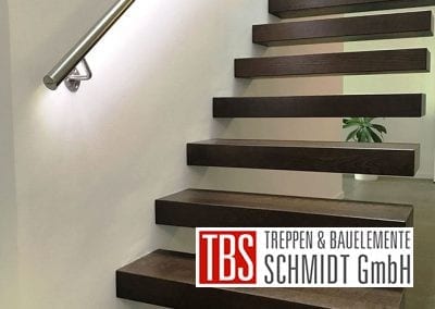 LED-Beleuchtung Kragarmtreppe Rheinzabern der Firma TBS Schmidt GmbH
