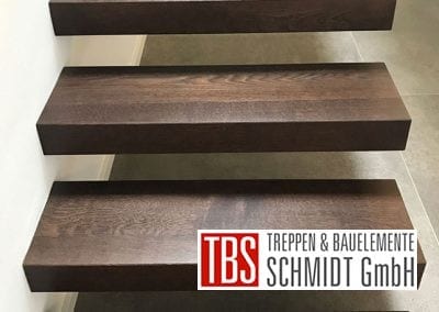 Stufen Kragarmtreppe Rheinzabern der Firma TBS Schmidt GmbH