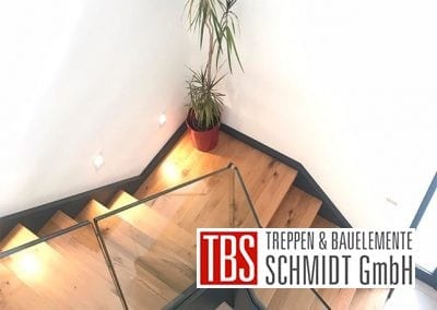 viertelgewendelte Color-Wangentreppe Spiesen-Elversberg der Firma TBS Schmidt GmbH