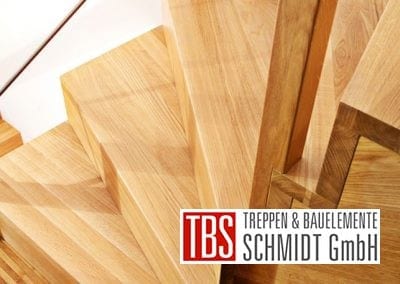aufgesattelte Faltwerktreppe Friedrichshafen der Firma TBS Schmidt GmbH