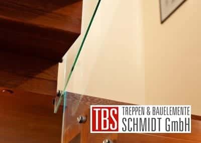 Glasgelaender Faltwerktreppe Neunkirchen der Firma TBS Schmidt GmbH