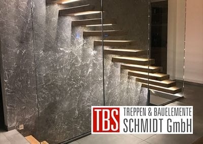 Seitenansicht Kragarmtreppe Darmstadt der Firma TBS Schmidt GmbH