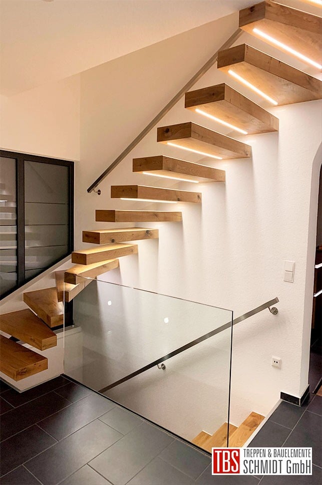 Kragarmtreppe Rodgau der Firma TBS Schmidt GmbH