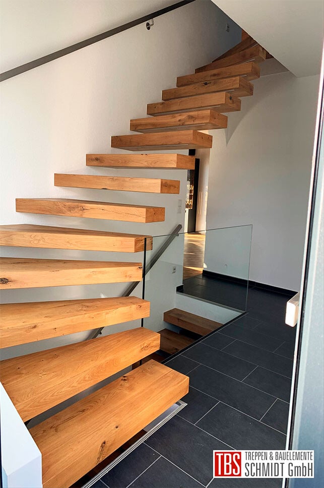 Kragarmtreppe Rodgau der Firma TBS Schmidt GmbH