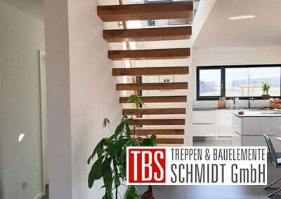 Rueckansicht Kragarmtreppe Ingolstadt der Firma TBS Schmidt GmbH