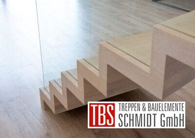 Glasgelaender Faltwerktreppe Heilbronn der Firma TBS Schmidt GmbH