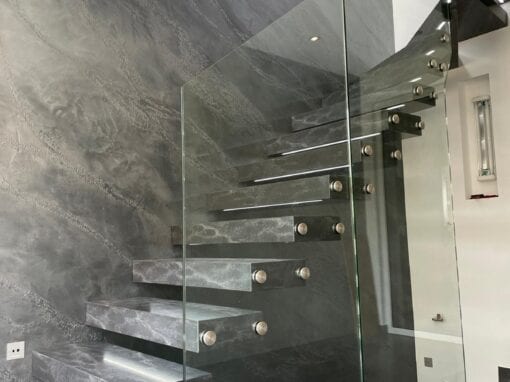 Kragarmtreppe Corian